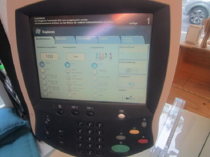 XEROX DC250 (Drucken, Kopieren, Scannen) mit Broschürenfinischer - Machine d'impression numérique: photos 4 XEROX DC250 (Drucken, Kopieren, Scannen) mit Broschürenfinischer - Machine d'impression numérique: photos 4