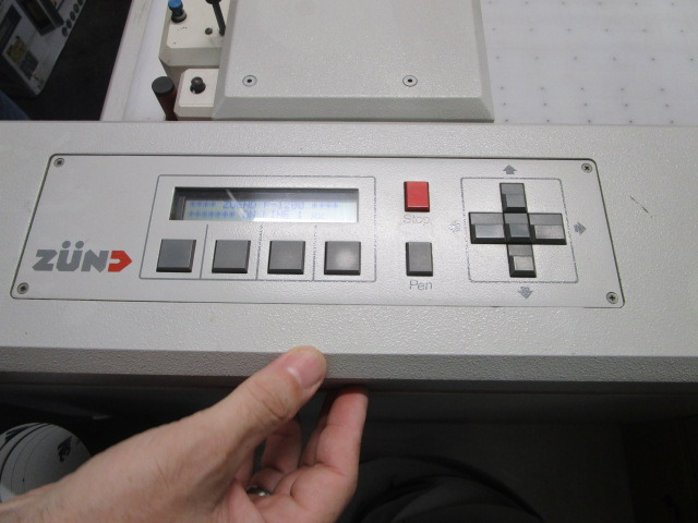 ZÜND SCHNEIDEPLOTTER P-1200 PLUS - Massicot: photos 4 ZÜND SCHNEIDEPLOTTER P-1200 PLUS - Massicot: photos 4