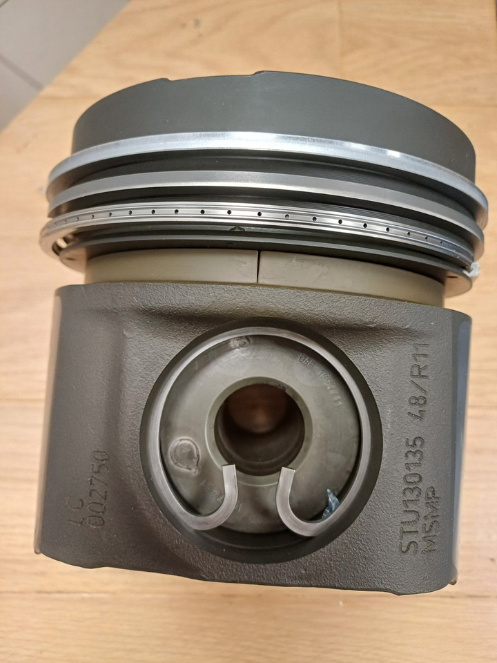 PACCAR - Pistons/ Anneaux/ Manchons: photos 1 PACCAR - Pistons/ Anneaux/ Manchons: photos 1