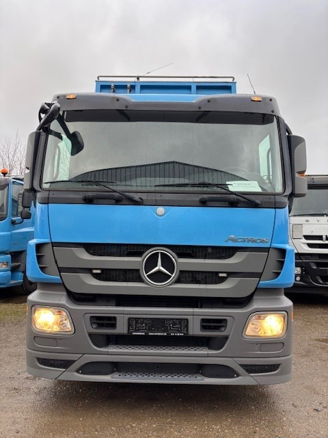 Mercedes VacuDrain 1372 - Camion hydrocureur: photos 2 Mercedes VacuDrain 1372 - Camion hydrocureur: photos 2
