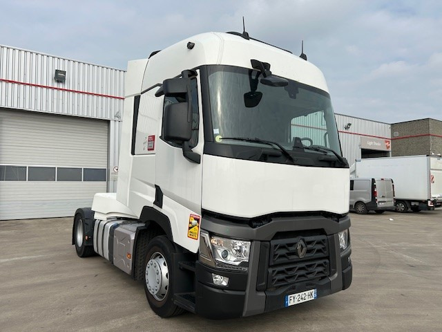 Renault Trucks T - Tracteur routier: photos 2 Renault Trucks T - Tracteur routier: photos 2