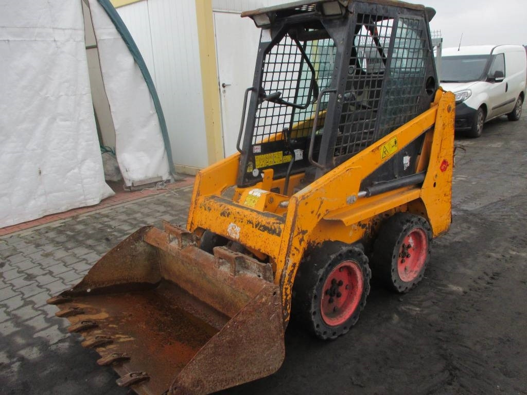 Bobcat S 70 - Mini chargeuse: photos 2 Bobcat S 70 - Mini chargeuse: photos 2