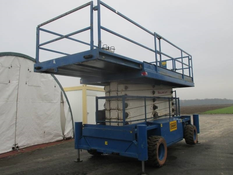 Holland Lift B 195 DL 25 - Nacelle ciseaux: photos 3 Holland Lift B 195 DL 25 - Nacelle ciseaux: photos 3