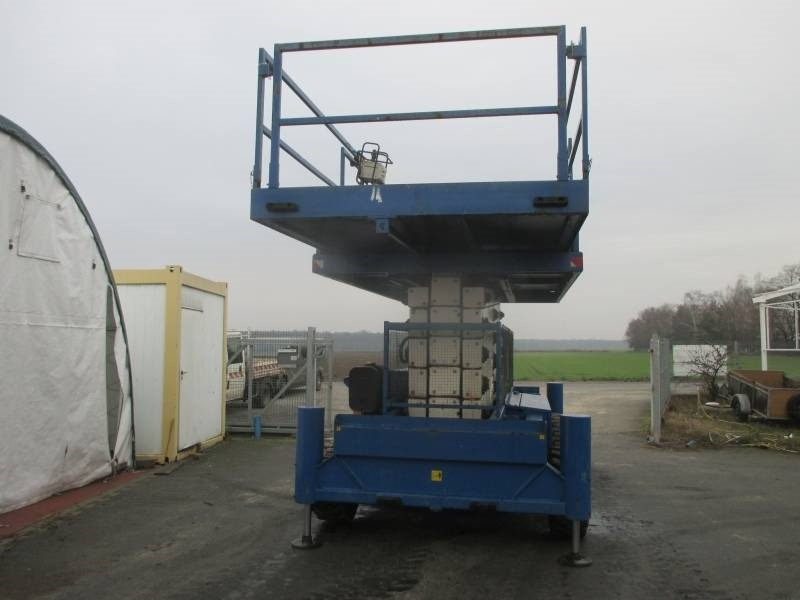 Holland Lift B 195 DL 25 - Nacelle ciseaux: photos 4 Holland Lift B 195 DL 25 - Nacelle ciseaux: photos 4