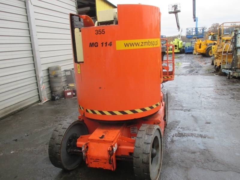 JLG E 300 AJ - Nacelle articulée: photos 3 JLG E 300 AJ - Nacelle articulée: photos 3
