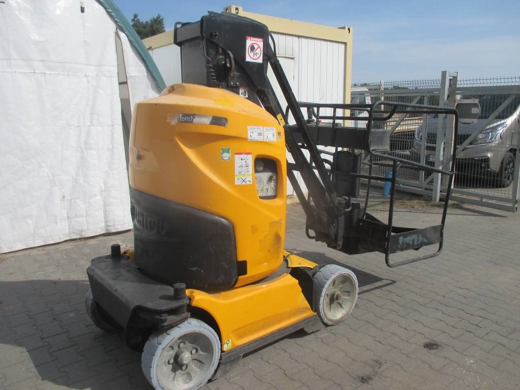 Manitou 100 VJR - Nacelle à mât vertical: photos 2 Manitou 100 VJR - Nacelle à mât vertical: photos 2