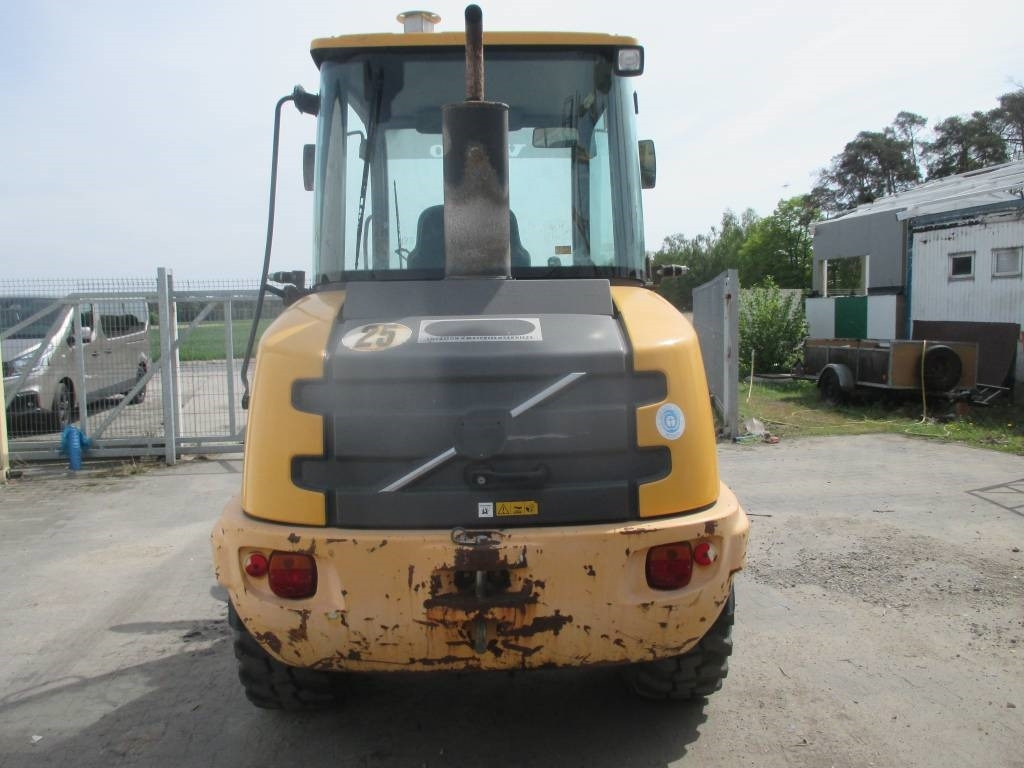 Volvo L 25 F - Chargeuse sur pneus: photos 3 Volvo L 25 F - Chargeuse sur pneus: photos 3