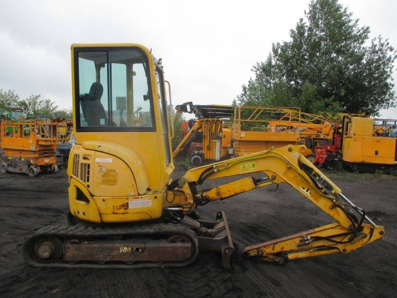 Yanmar Vio 20-4  - Mini pelle: photos 1 Yanmar Vio 20-4  - Mini pelle: photos 1