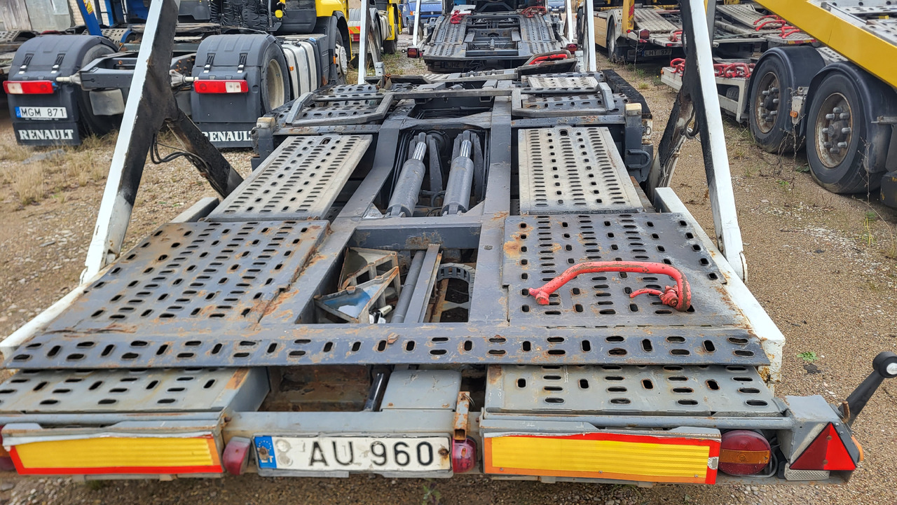 ACTROS 1841 6X2 KASSBOHRER SUPERTRANS ACTROS 1841 - Camion porte-voitures: photos 5 ACTROS 1841 6X2 KASSBOHRER SUPERTRANS ACTROS 1841 - Camion porte-voitures: photos 5