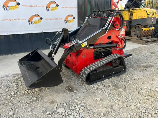 96489 CK380 - Chargeuse compacte sur chenilles: photos 4 96489 CK380 - Chargeuse compacte sur chenilles: photos 4