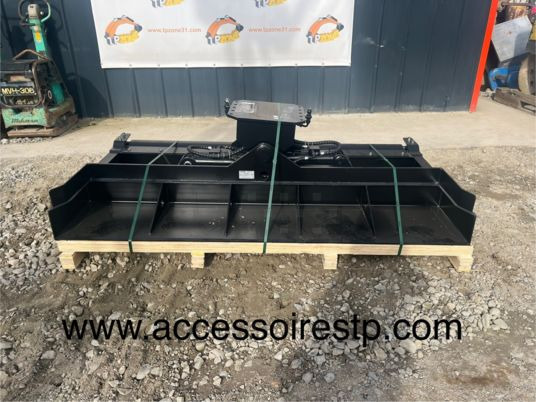 Lame de nivellement tilt pour pelle 6T à 14T - Accessoire pour Engins de chantier: photos 1 Lame de nivellement tilt pour pelle 6T à 14T - Accessoire pour Engins de chantier: photos 1