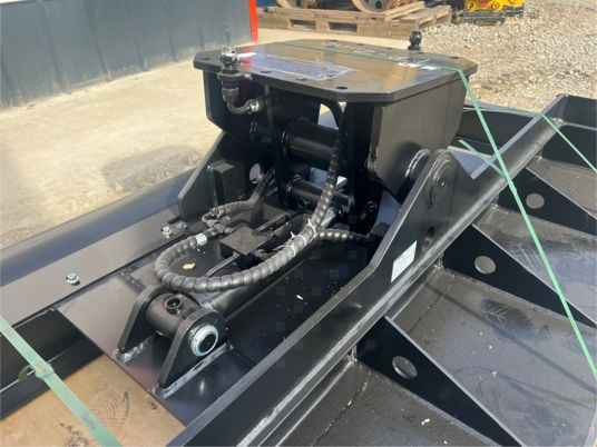 Lame de nivellement tilt pour pelle 6T à 14T - Accessoire pour Engins de chantier: photos 4 Lame de nivellement tilt pour pelle 6T à 14T - Accessoire pour Engins de chantier: photos 4