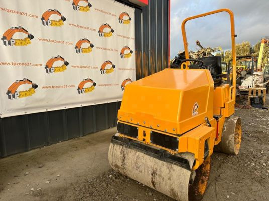 Ammann AV20 à 6900 € HT - Compacteur: photos 2 Ammann AV20 à 6900 € HT - Compacteur: photos 2