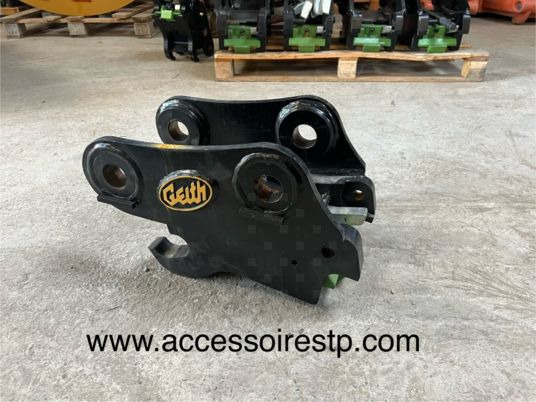 Attache rapide pour pelle de 2T à 4T - Attache rapide: photos 1 Attache rapide pour pelle de 2T à 4T - Attache rapide: photos 1
