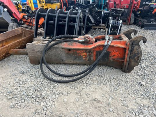 BRH NPK GH9 - Marteau hydraulique: photos 2 BRH NPK GH9 - Marteau hydraulique: photos 2