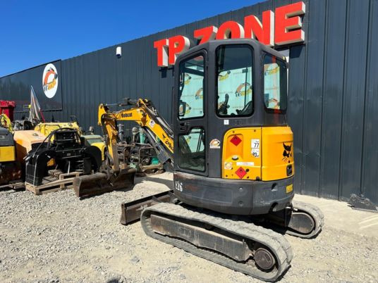 Bobcat E26 Cabine à 20500 € HT - Mini pelle: photos 4 Bobcat E26 Cabine à 20500 € HT - Mini pelle: photos 4