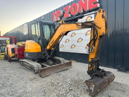 Mini pelle Bobcat E35 Cabine à 22500 € HT: photos 19 Mini pelle Bobcat E35 Cabine à 22500 € HT: photos 19