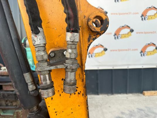 Mini pelle Bobcat E35 Cabine à 22500 € HT: photos 20 Mini pelle Bobcat E35 Cabine à 22500 € HT: photos 20