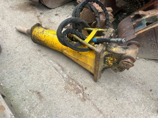 Brh montabert - SC22 - Marteau hydraulique: photos 4 Brh montabert - SC22 - Marteau hydraulique: photos 4