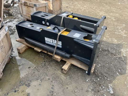 Brh mustang pour pelle de 6T à 10T - Marteau hydraulique: photos 2 Brh mustang pour pelle de 6T à 10T - Marteau hydraulique: photos 2