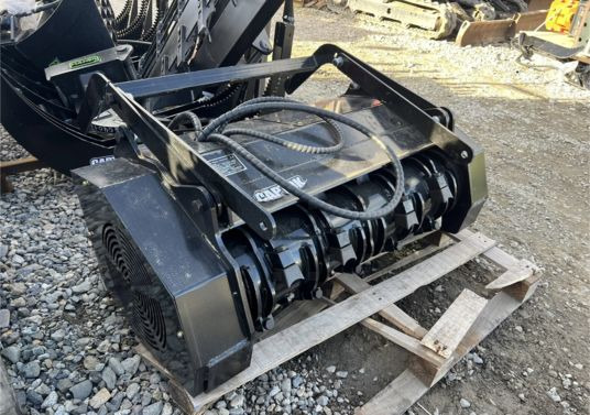 Broyeur forestier pour minichargeur - Broyeur forestier: photos 3 Broyeur forestier pour minichargeur - Broyeur forestier: photos 3