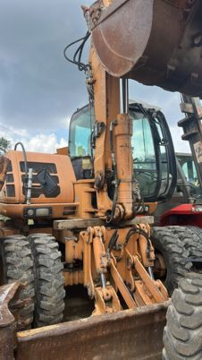 Case WX125 - Pelle sur pneus: photos 3 Case WX125 - Pelle sur pneus: photos 3