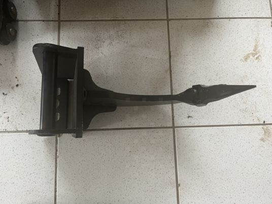 Dent de déroctage pour mini pelle - Ripper: photos 5 Dent de déroctage pour mini pelle - Ripper: photos 5