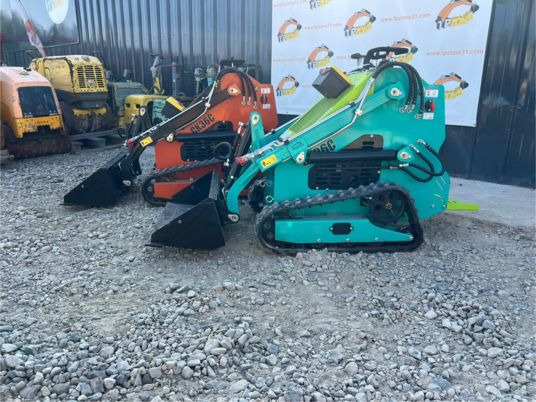 Fabrication artisanale CK360 - Chargeuse compacte sur chenilles: photos 4 Fabrication artisanale CK360 - Chargeuse compacte sur chenilles: photos 4