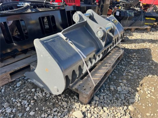 Godet râteau - axe 50 mm - Godet: photos 5 Godet râteau - axe 50 mm - Godet: photos 5