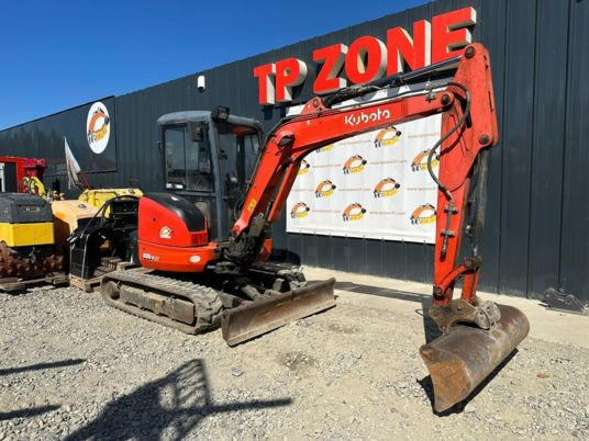 Mini pelle Kubota Kubota U35-3A3 Cabine à 23 500€ HT: photos 6