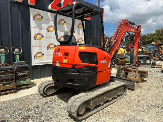 Kubota U36-4 à 26500 € HT - Mini pelle: photos 3 Kubota U36-4 à 26500 € HT - Mini pelle: photos 3
