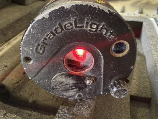 Laser AGL GRADELIGHT2500 - Matériel de chantier: photos 3 Laser AGL GRADELIGHT2500 - Matériel de chantier: photos 3
