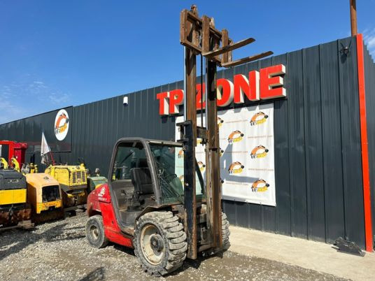 Manitou MSI35T à 19900 € HT - Chariot élévateur diesel: photos 3 Manitou MSI35T à 19900 € HT - Chariot élévateur diesel: photos 3