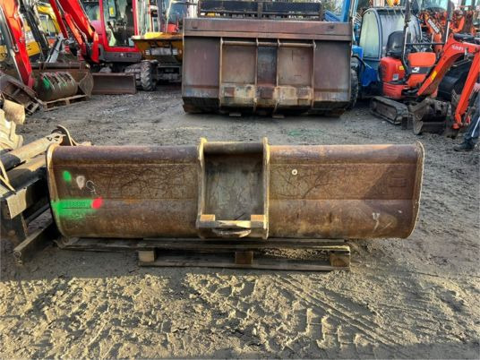 Godet pour pelle godet de curage Arden pour pelle de 12T à 16T QA30 QA31: photos 7 Godet pour pelle godet de curage Arden pour pelle de 12T à 16T QA30 QA31: photos 7