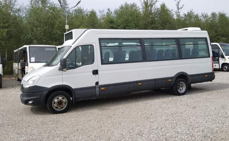 Iveco Daily 23 *NOWY SILNIK* 2 SZTUKI*, klima, winda - Bus interurbain: photos 4 Iveco Daily 23 *NOWY SILNIK* 2 SZTUKI*, klima, winda - Bus interurbain: photos 4