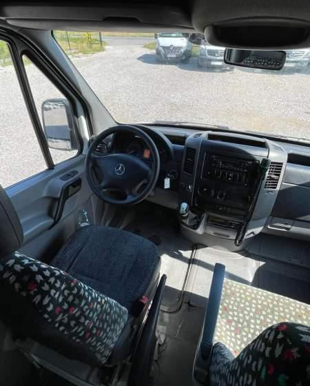 Photo d'intérieur 1: Minibus, Transport de personnes Mercedes-Benz Sprinter 2008