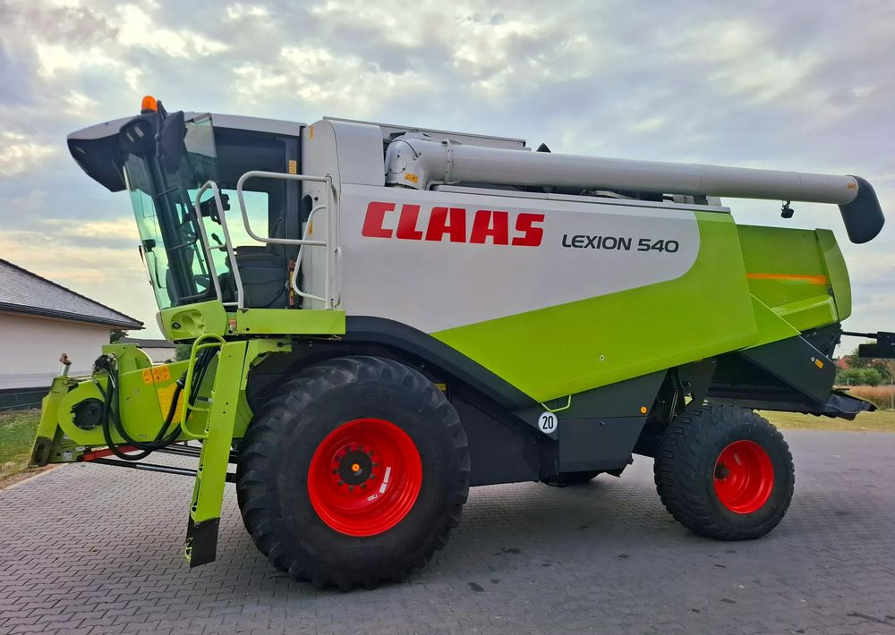 Claas Lexion 540 heder 6.6 m, Nie Malowany, Stan Bardzo Dobry - Moissonneuse-batteuse: photos 2 Claas Lexion 540 heder 6.6 m, Nie Malowany, Stan Bardzo Dobry - Moissonneuse-batteuse: photos 2