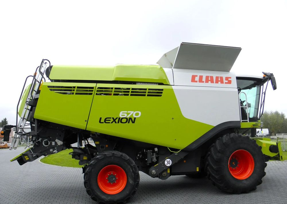 Moissonneuse-batteuse Claas Lexion 670 2019 Rok, Heder V 770, Najbogatsza Wersja, Nie Malowany, Stan Idealny: photos 11 Moissonneuse-batteuse Claas Lexion 670 2019 Rok, Heder V 770, Najbogatsza Wersja, Nie Malowany, Stan Idealny: photos 11