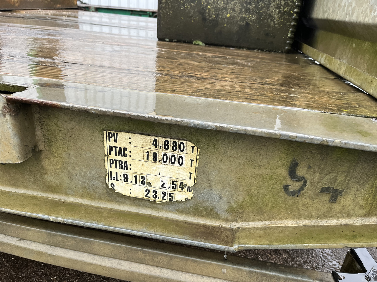 ECIM - Remorque porte engin: photos 3 ECIM - Remorque porte engin: photos 3