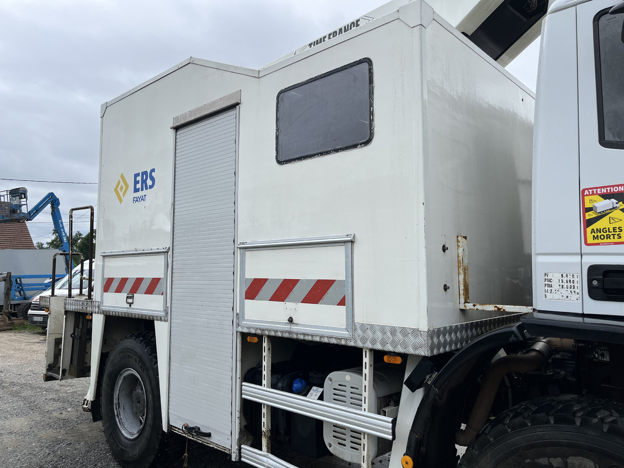 Iveco Eurocargo 150E28 4x4 nacelle Time 16M en leasing occasion Iveco Eurocargo 150E28 4x4 nacelle Time 16M: photos 8 Iveco Eurocargo 150E28 4x4 nacelle Time 16M en leasing occasion Iveco Eurocargo 150E28 4x4 nacelle Time 16M: photos 8