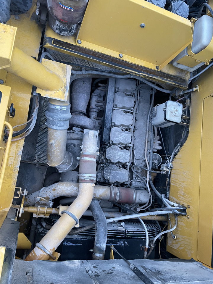Tombereau rigide KOMATSU Hd405-6: photos 15