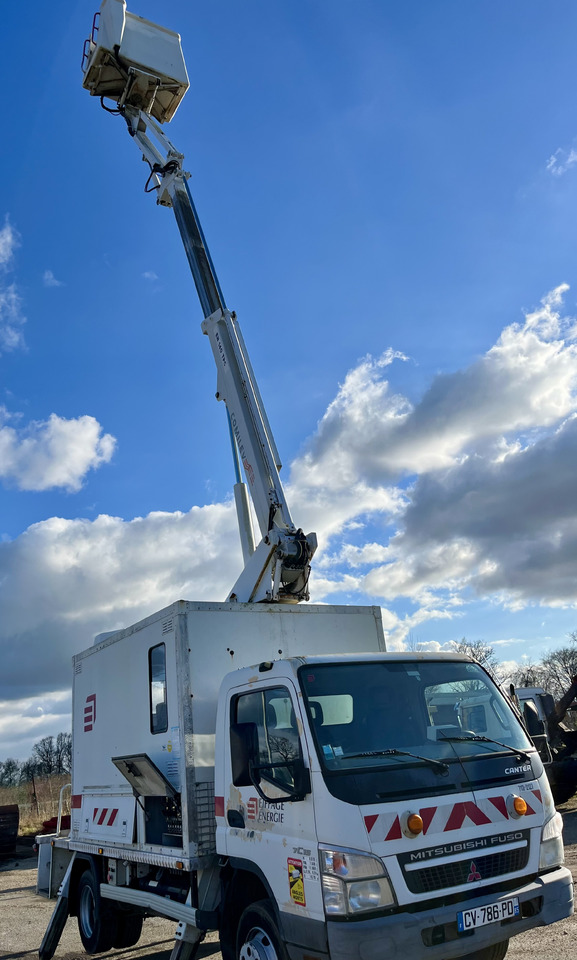 Mitsubishi Canter 7c15 en leasing occasion Mitsubishi Canter 7c15: photos 17 Mitsubishi Canter 7c15 en leasing occasion Mitsubishi Canter 7c15: photos 17