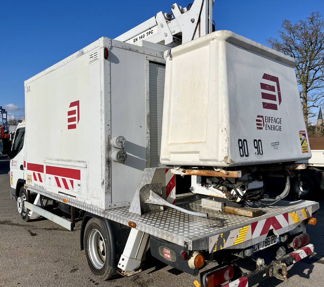 Mitsubishi Canter 7c15 en leasing occasion Mitsubishi Canter 7c15: photos 6 Mitsubishi Canter 7c15 en leasing occasion Mitsubishi Canter 7c15: photos 6