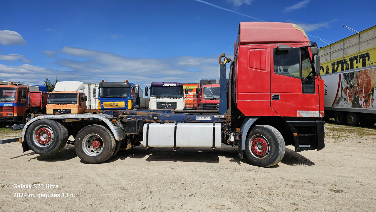 IVECO 240E42 6x2 - Camion ampliroll: photos 4 IVECO 240E42 6x2 - Camion ampliroll: photos 4