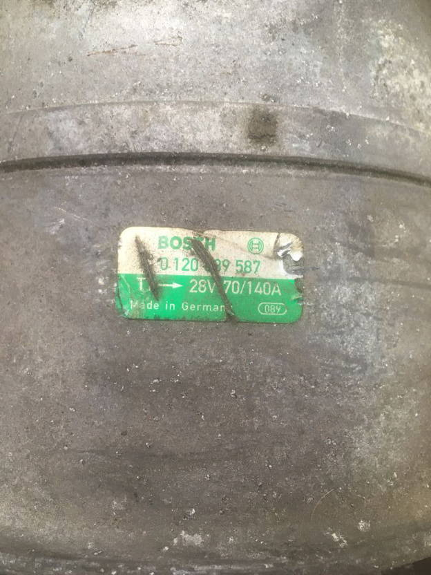 Bosch Lichtmaschine 140A Bosch 0120689587 / 0120689574 / 0120689571 0120689536 M - Alternateur pour Bus: photos 2 Bosch Lichtmaschine 140A Bosch 0120689587 / 0120689574 / 0120689571 0120689536 M - Alternateur pour Bus: photos 2