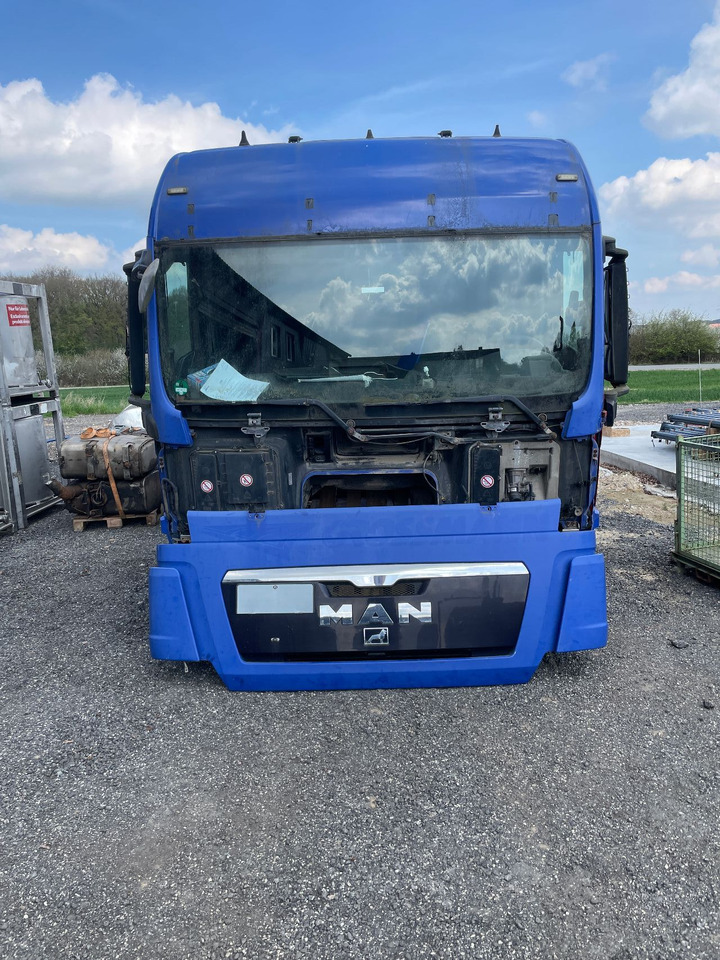MAN Kabine MAN TGX 18.400 Euro 5 Bj. 2008 Fahrerhaus - Cabine et intérieur pour Camion: photos 1 MAN Kabine MAN TGX 18.400 Euro 5 Bj. 2008 Fahrerhaus - Cabine et intérieur pour Camion: photos 1
