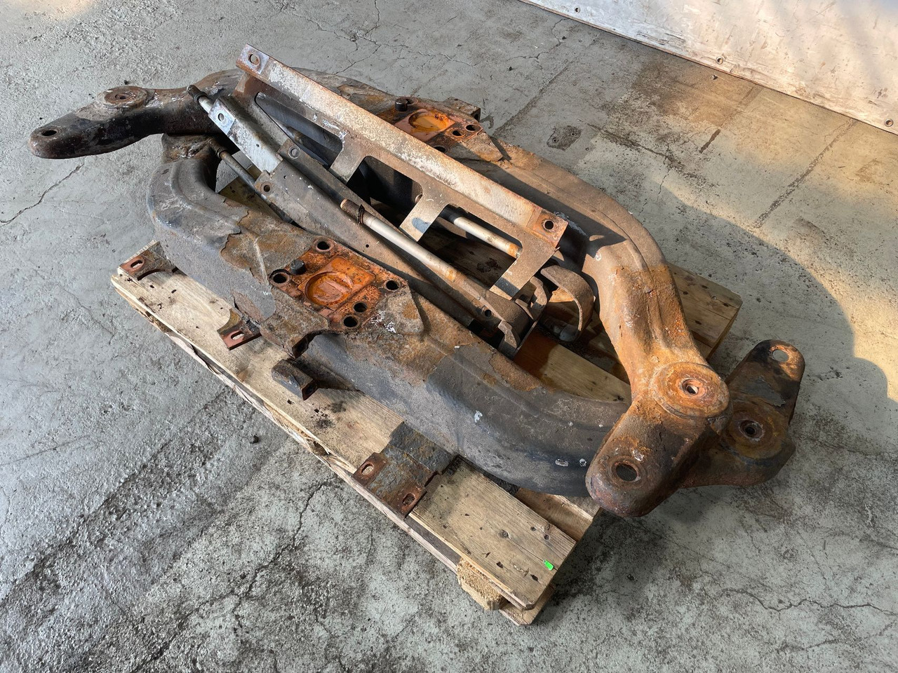 Mercedes-Benz Achsträger Hinterachse Citaro LE Setra A6283200075 A6293203675 - Essieu arrière pour Bus: photos 5 Mercedes-Benz Achsträger Hinterachse Citaro LE Setra A6283200075 A6293203675 - Essieu arrière pour Bus: photos 5