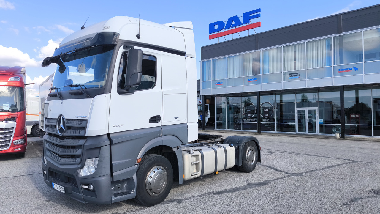 MERCEDES-BENZ Actros 1845 - Tracteur routier: photos 1 MERCEDES-BENZ Actros 1845 - Tracteur routier: photos 1