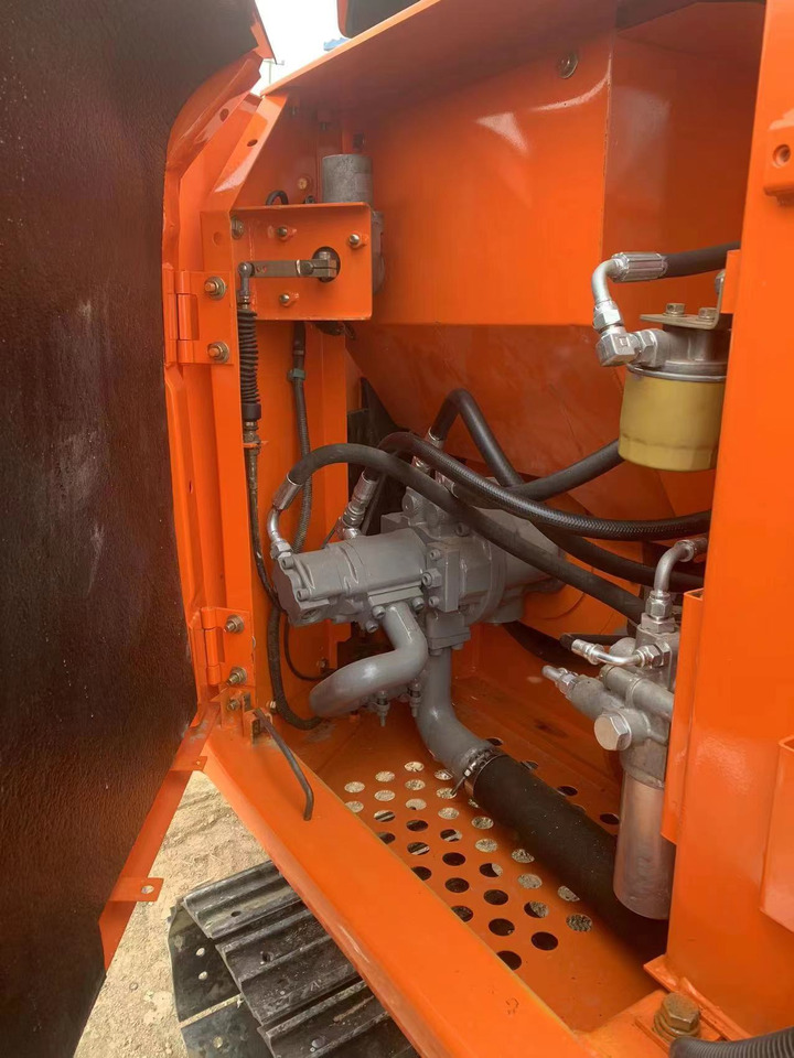 HITACHI ZX60 - Mini pelle: photos 3 HITACHI ZX60 - Mini pelle: photos 3