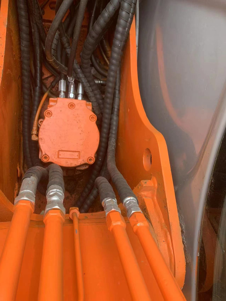 HITACHI ZX60 - Mini pelle: photos 4 HITACHI ZX60 - Mini pelle: photos 4